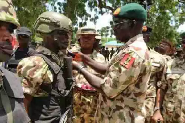 Chief of Army Staff, Buratai Decorates 63 Soldiers, 2 Officers With Gallantry Medals (Photos)